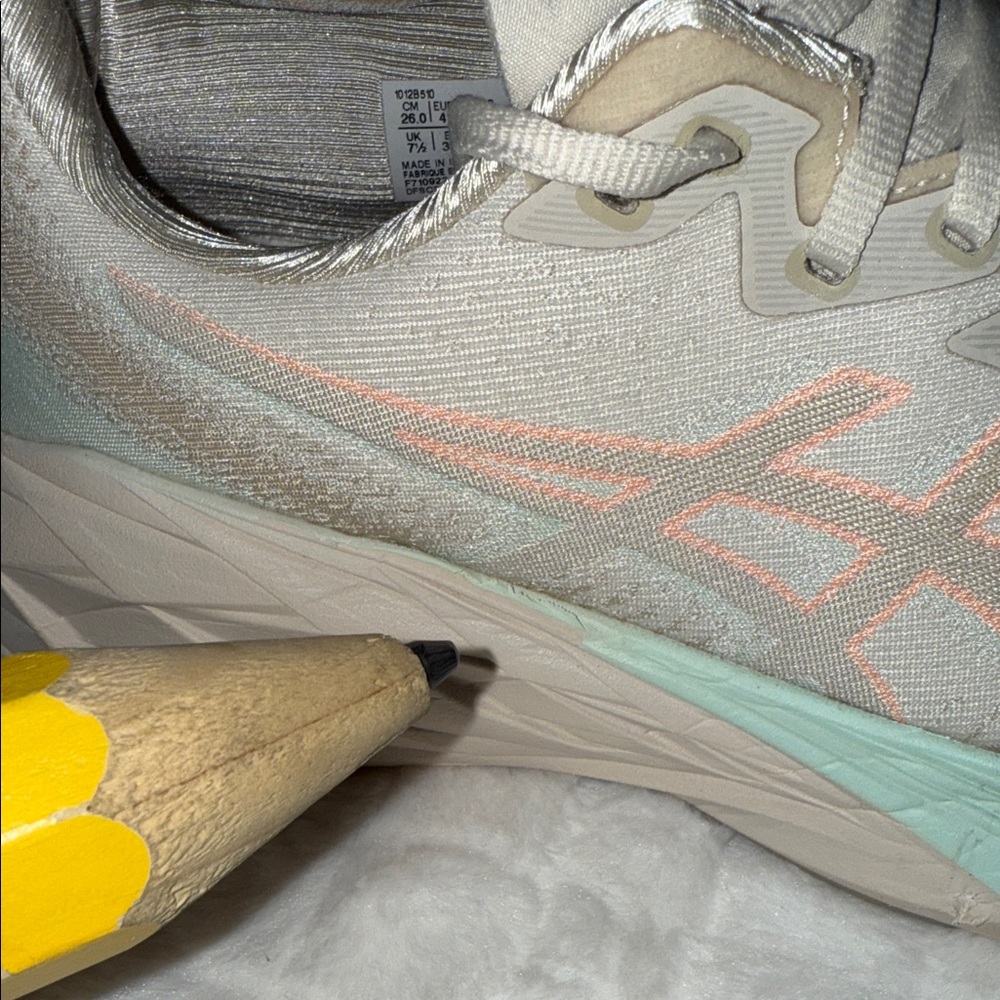 ASICS NOVABLAST 4 Oatmeal Moonrock Women’s 9.5 Running Shoes Sneakers - Picture 6 of 16
